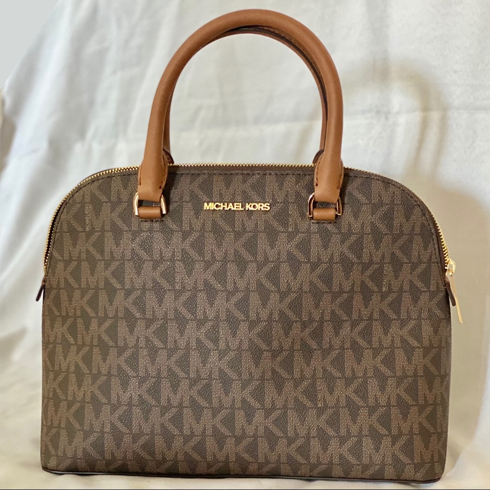 Micheal Kors Satchel